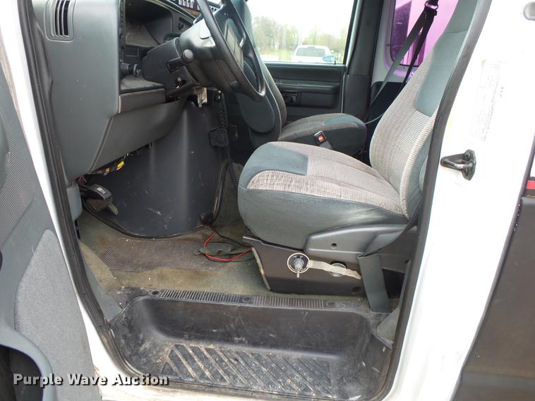 image for item DS9536 1995 Ford Econoline E350 van