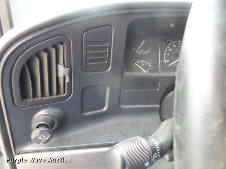 image for item DS9536 1995 Ford Econoline E350 van