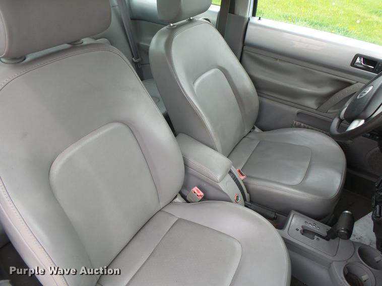 image for item DS9541 2005 Volkswagen New Bettle