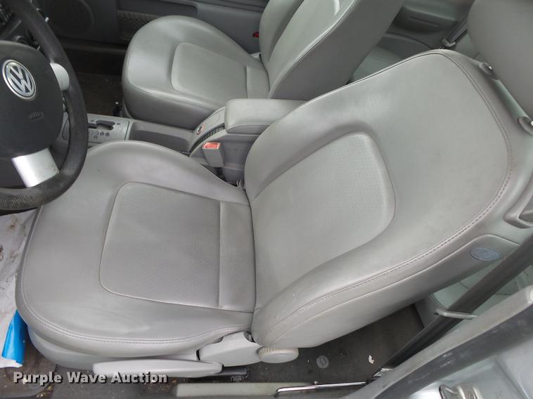 image for item DS9541 2005 Volkswagen New Bettle