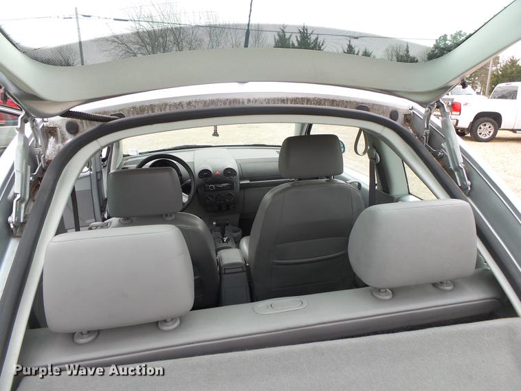 image for item DS9541 2005 Volkswagen New Bettle