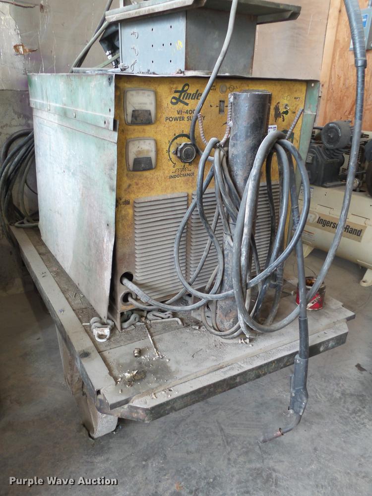 image for item DS9547 Union Carbide mig welder