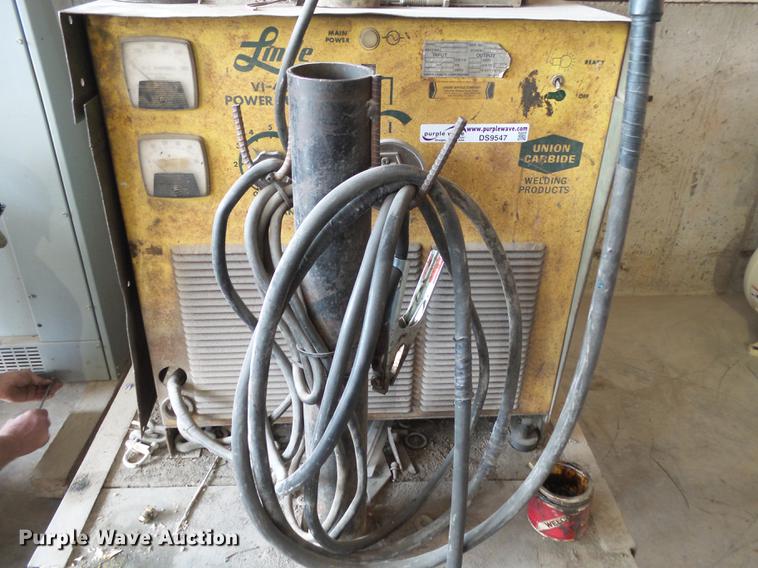 image for item DS9547 Union Carbide mig welder