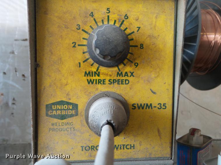 image for item DS9547 Union Carbide mig welder