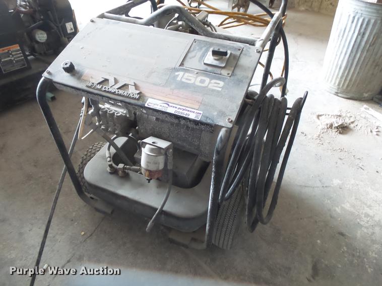 image for item DS9549 MTM 1502 hot pressure washer