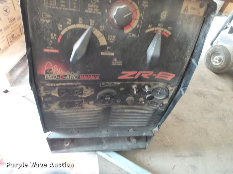 image for item DS9550 Red-d-arc ZR-8 generator