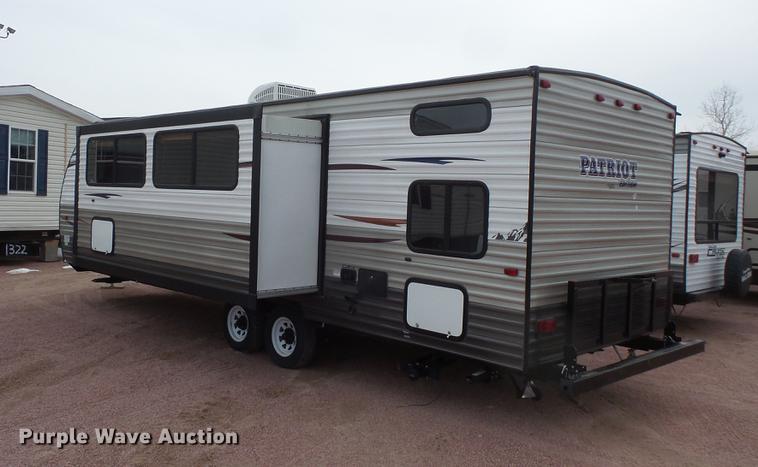 image for item DW9710 2015 Forest River 26DH Patriot camper