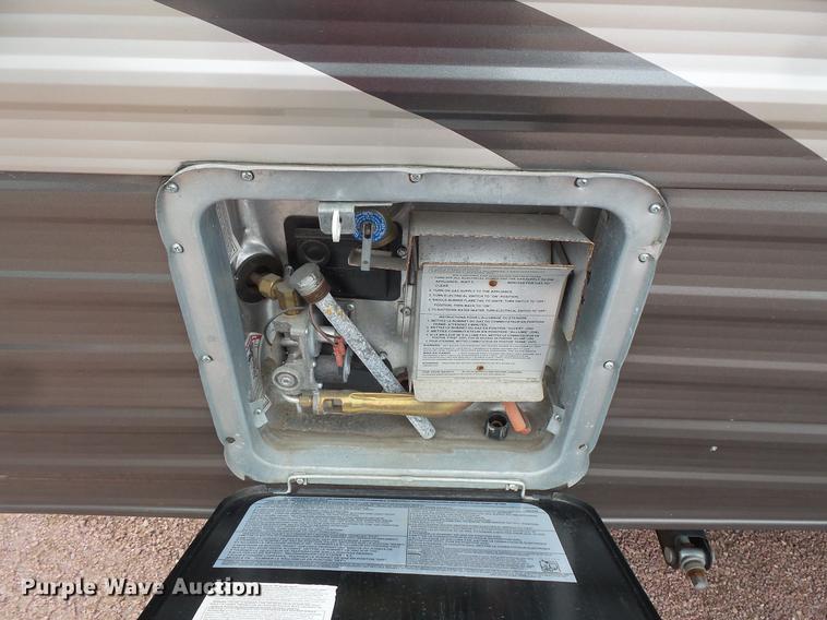 image for item DW9710 2015 Forest River 26DH Patriot camper