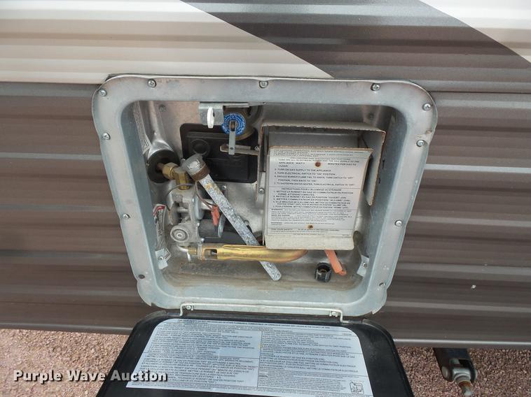 image for item DW9710 2015 Forest River 26DH Patriot camper