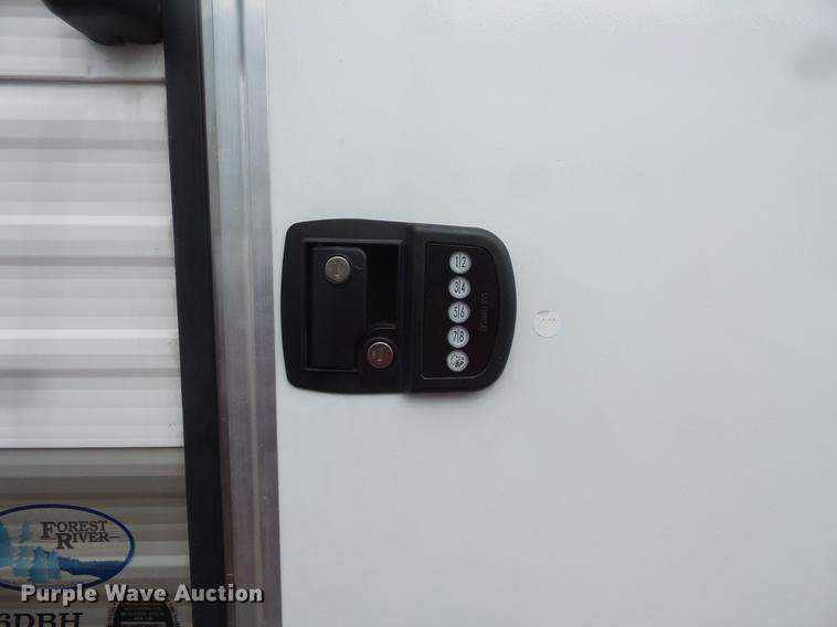 image for item DW9710 2015 Forest River 26DH Patriot camper