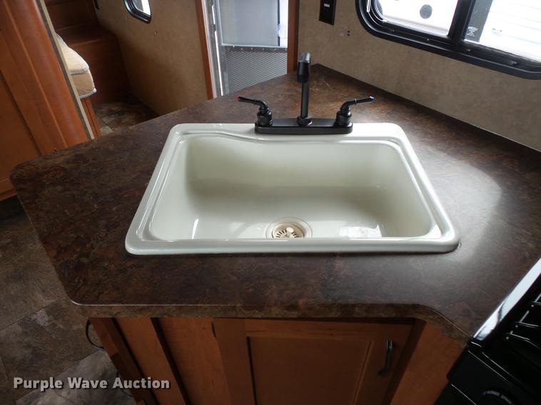 image for item DW9710 2015 Forest River 26DH Patriot camper