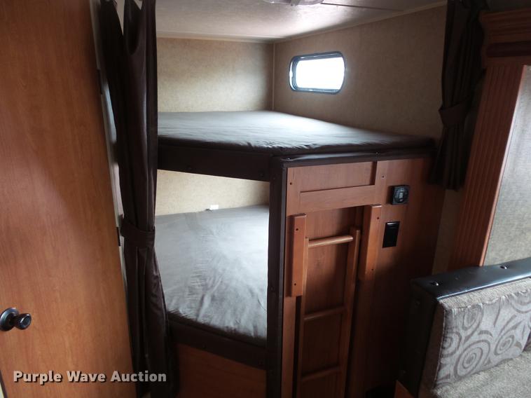 image for item DW9710 2015 Forest River 26DH Patriot camper