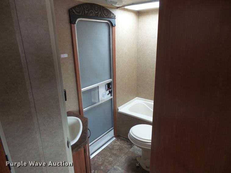 image for item DW9710 2015 Forest River 26DH Patriot camper