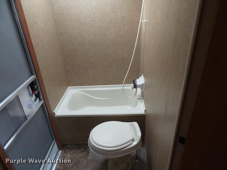 image for item DW9710 2015 Forest River 26DH Patriot camper