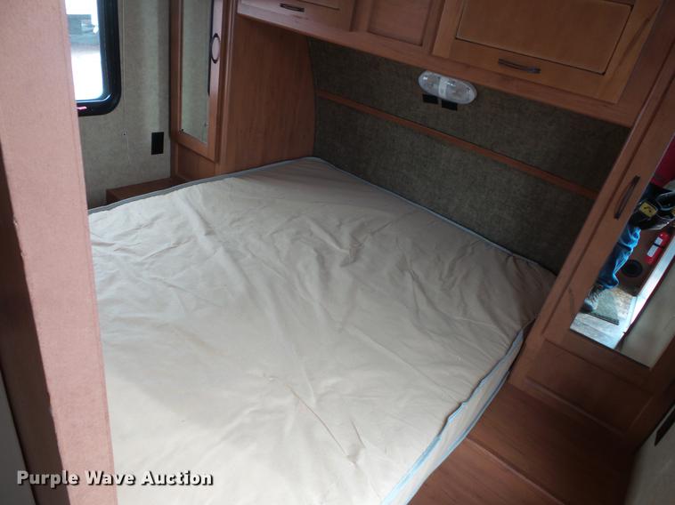 image for item DW9710 2015 Forest River 26DH Patriot camper