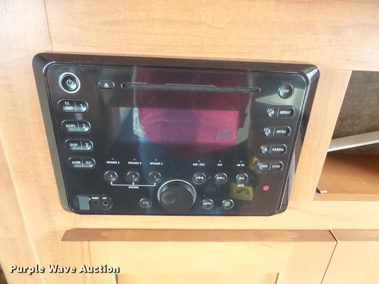 image for item DW9710 2015 Forest River 26DH Patriot camper