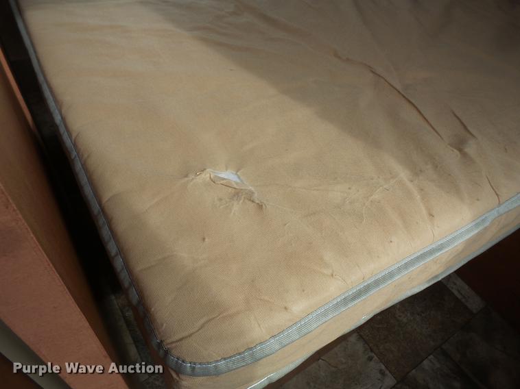 image for item DW9710 2015 Forest River 26DH Patriot camper