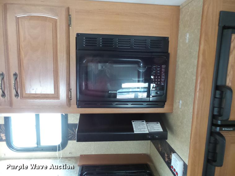 image for item DW9712 2009 Keystone Laredo camper