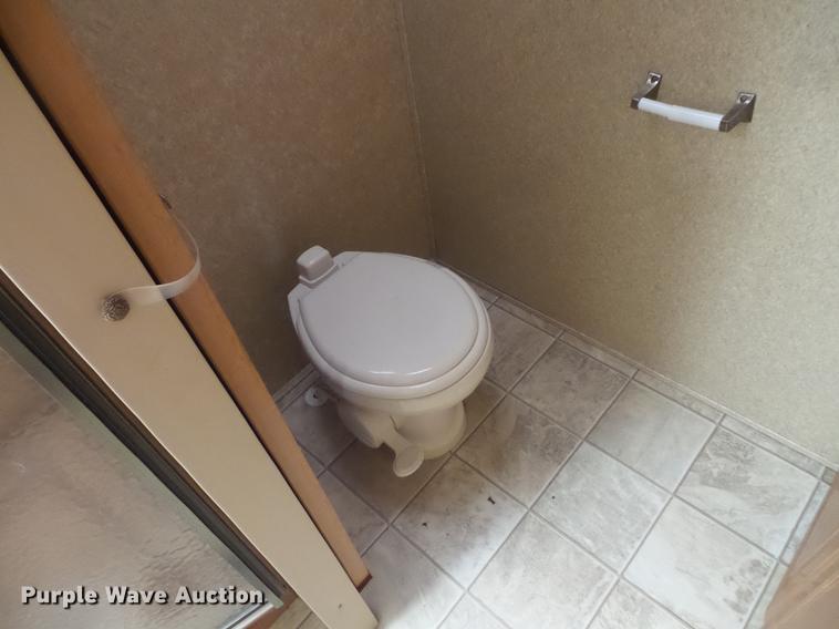 image for item DW9712 2009 Keystone Laredo camper