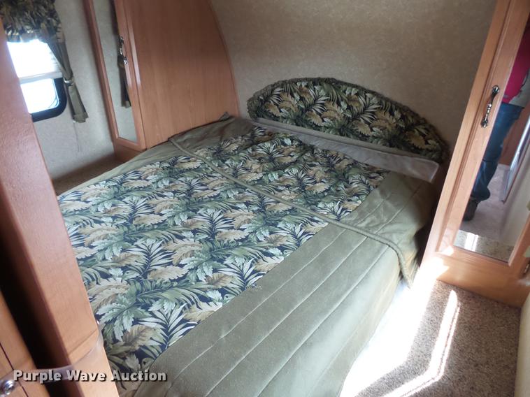 image for item DW9712 2009 Keystone Laredo camper