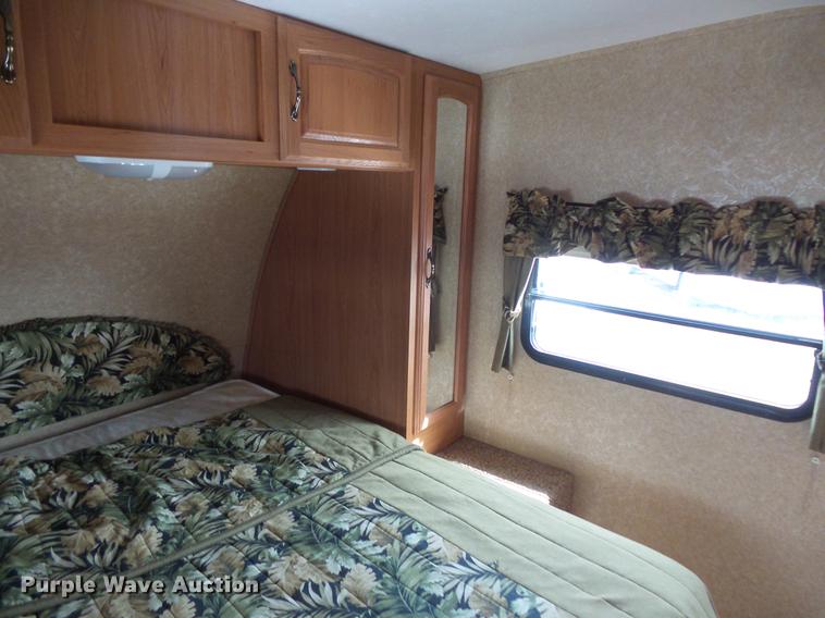 image for item DW9712 2009 Keystone Laredo camper