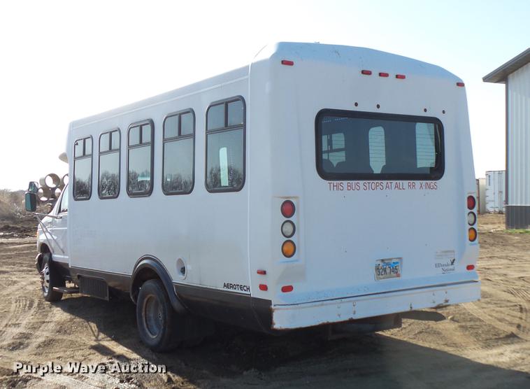 image for item DW9718 1998 Ford Econoline E450 bus