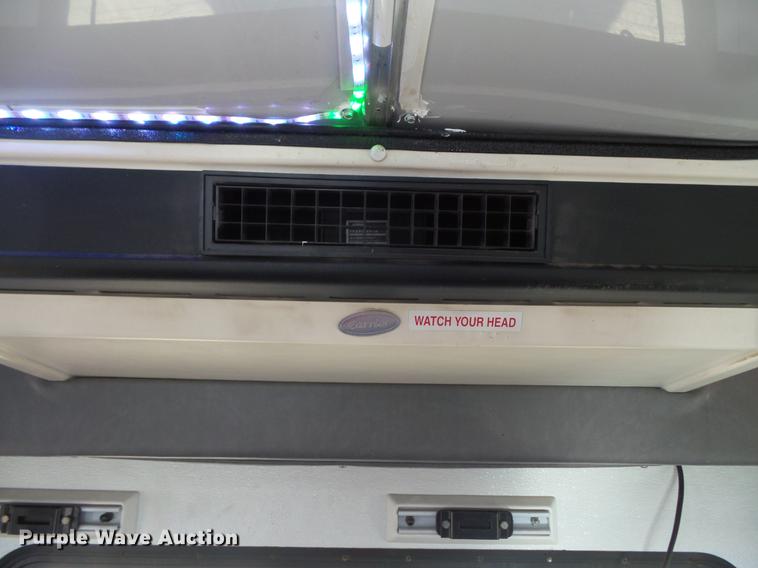 image for item DW9718 1998 Ford Econoline E450 bus