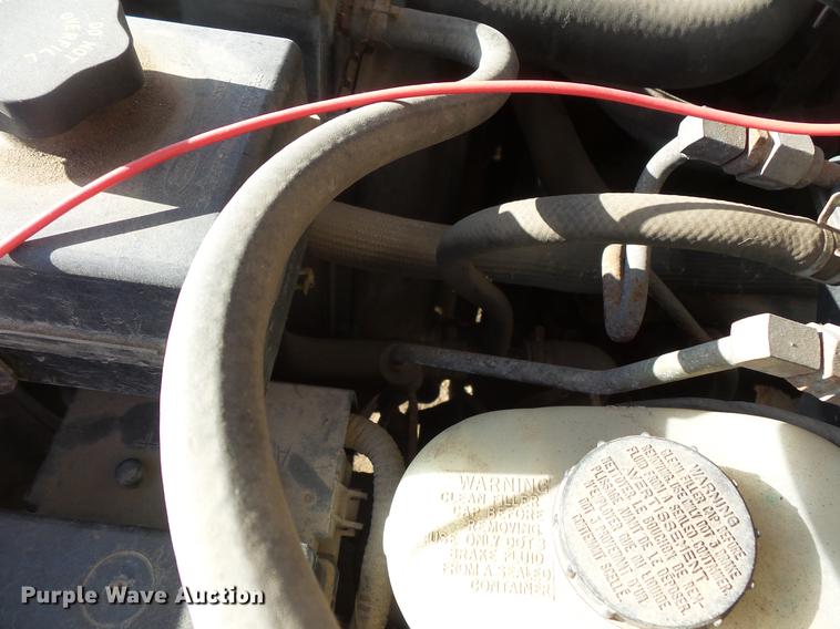 image for item DW9718 1998 Ford Econoline E450 bus