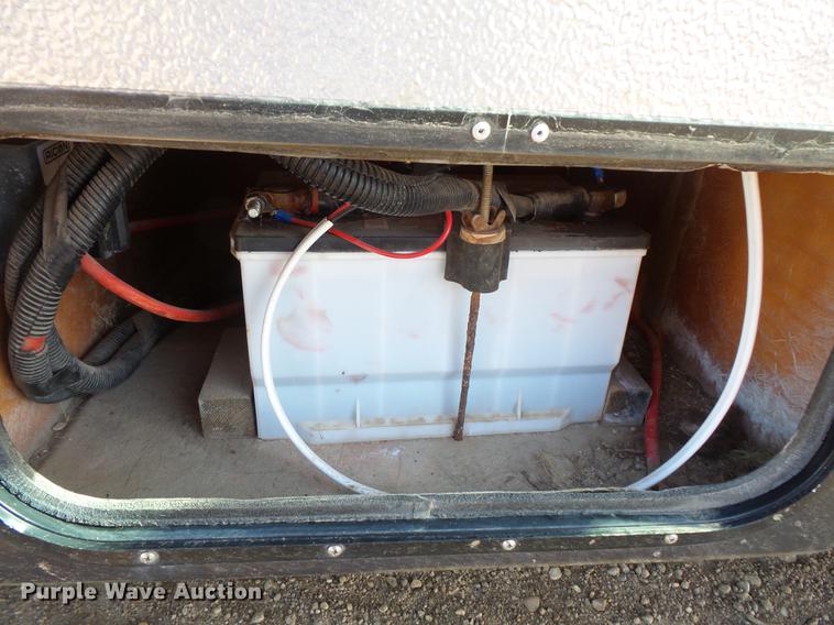 image for item DW9718 1998 Ford Econoline E450 bus