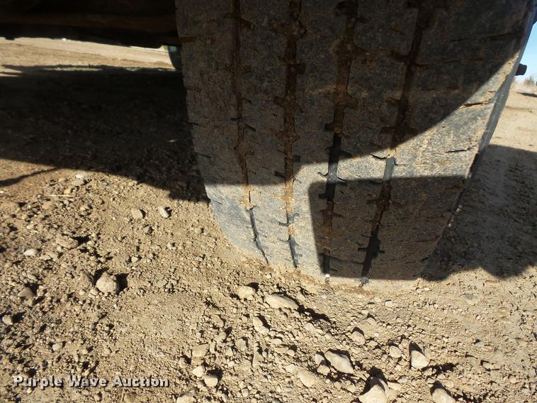 image for item DW9718 1998 Ford Econoline E450 bus