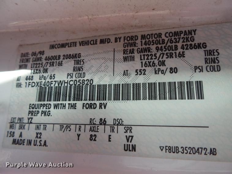 image for item DW9718 1998 Ford Econoline E450 bus