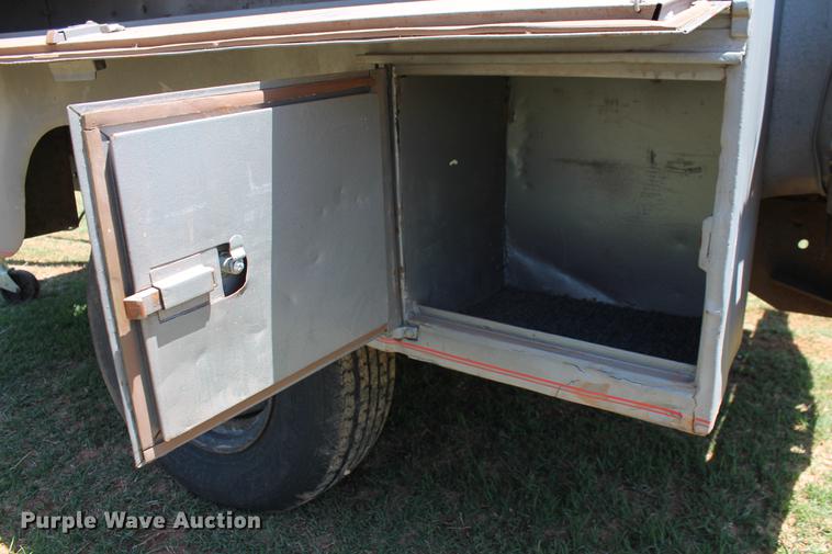 image for item DZ9894 Stahl utility bed trailer