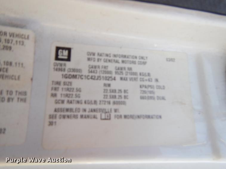 image for item EI9056 2002 GMC T7500 yard truck