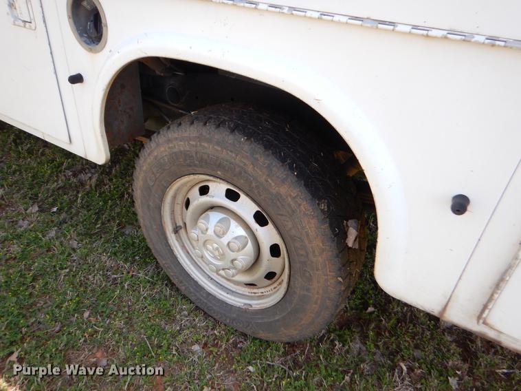 image for item EI9057 2006 Dodge Ram 2500 Quad Cab utility bed pickup truck