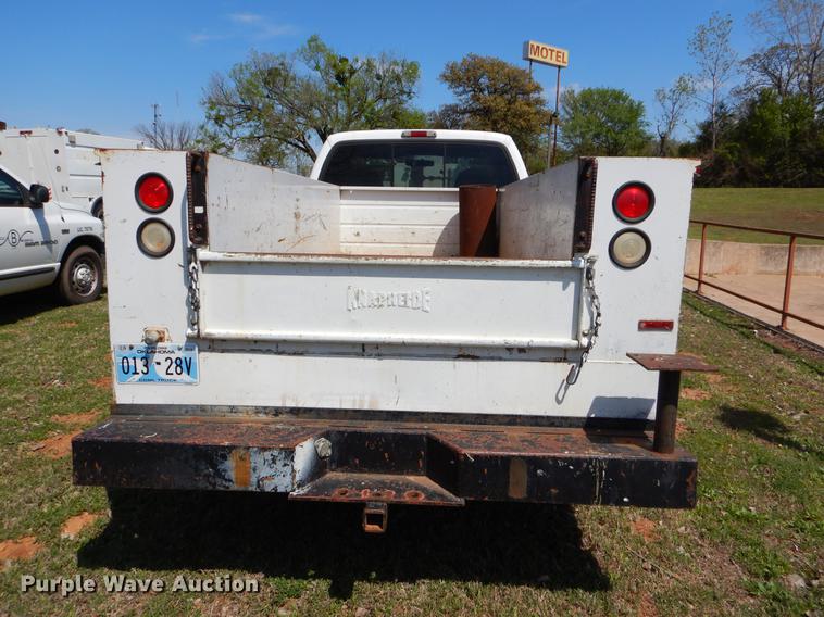 image for item EI9058 2000 Ford F350 Super Duty utility bed pickup truck