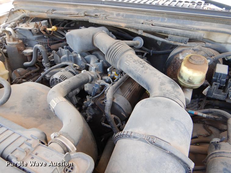 image for item EI9058 2000 Ford F350 Super Duty utility bed pickup truck