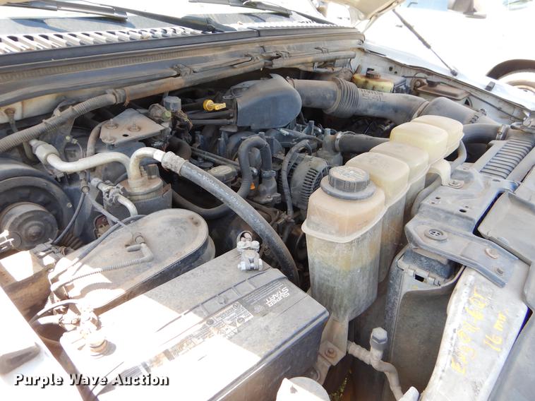 image for item EI9058 2000 Ford F350 Super Duty utility bed pickup truck