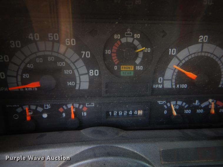 image for item EI9059 1997 GMC C6500 service truck with crane