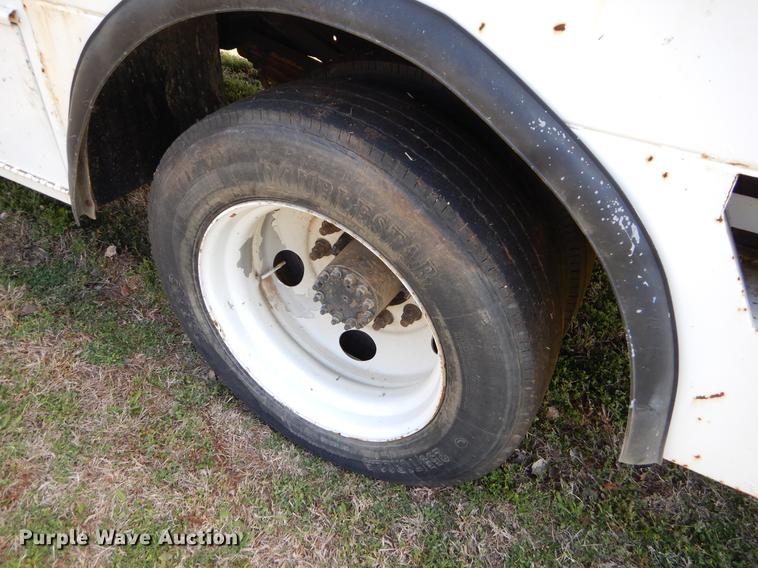 image for item EI9059 1997 GMC C6500 service truck with crane