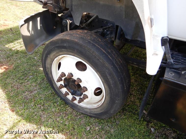 image for item EI9059 1997 GMC C6500 service truck with crane