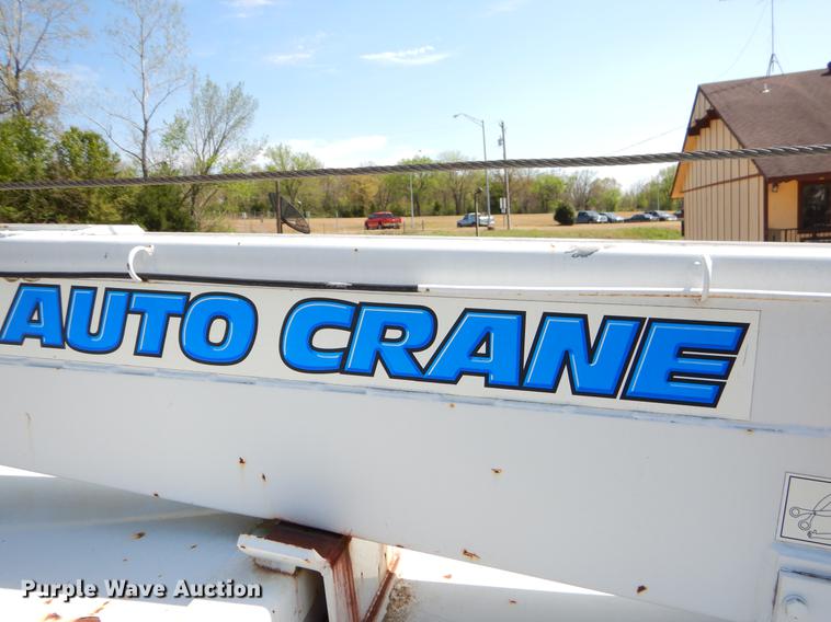 image for item EI9059 1997 GMC C6500 service truck with crane