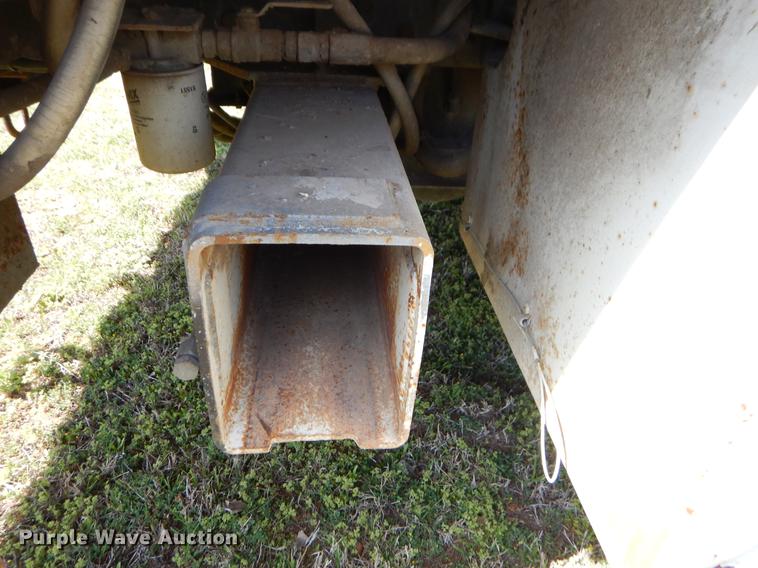 image for item EI9059 1997 GMC C6500 service truck with crane