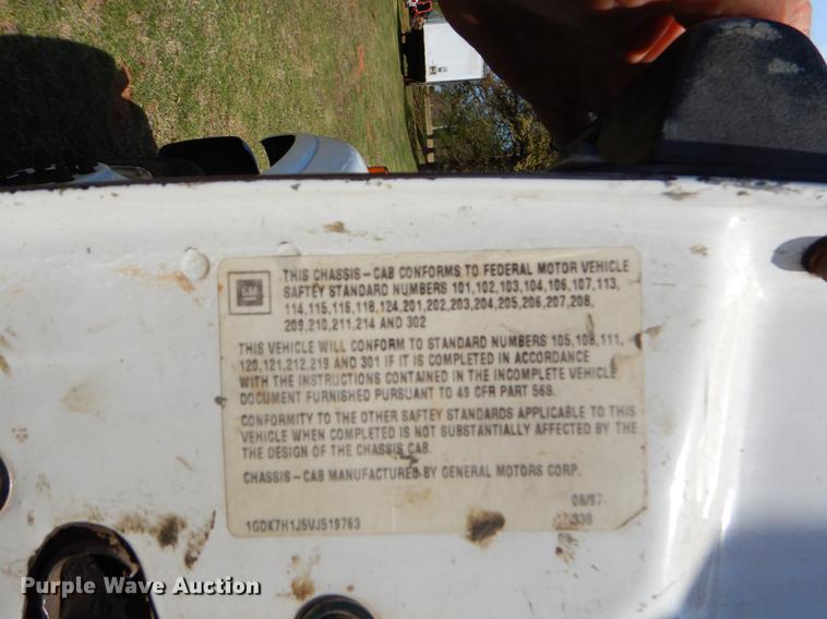 image for item EI9059 1997 GMC C6500 service truck with crane