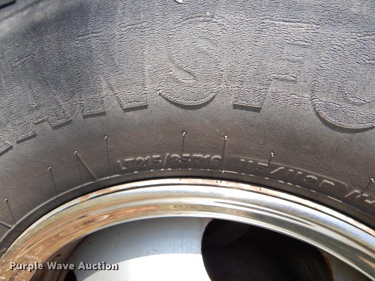 image for item EI9060 2007 Chevrolet Silverado 3500HD utility bed pickup truck