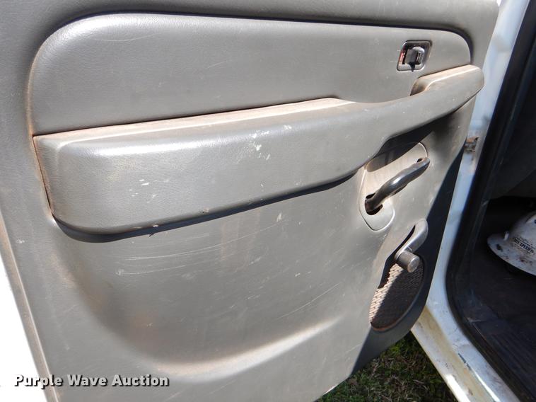 image for item EI9061 2007 Chevrolet Silverado 2500HD Crew Cab pickup truck