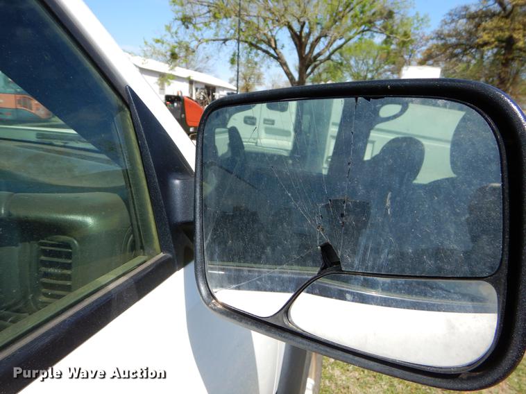 image for item EI9061 2007 Chevrolet Silverado 2500HD Crew Cab pickup truck