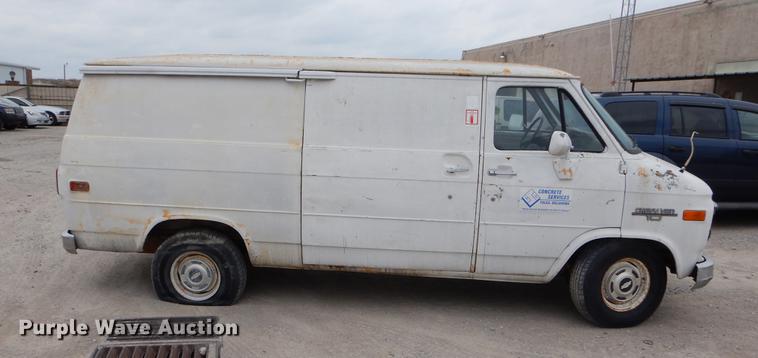 image for item EI9097 1989 Chevrolet G10 van