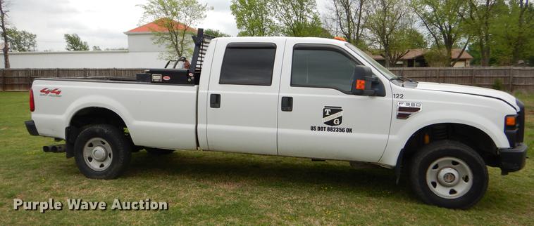image for item EI9104 2008 Ford F350 Super Duty XL Crew Cab pickup truck
