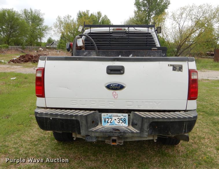 image for item EI9104 2008 Ford F350 Super Duty XL Crew Cab pickup truck