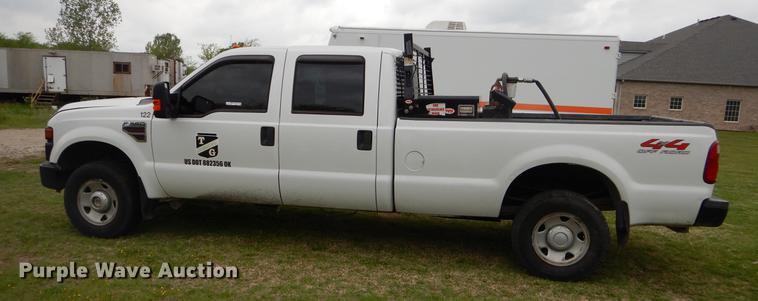 image for item EI9104 2008 Ford F350 Super Duty XL Crew Cab pickup truck